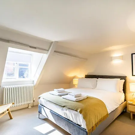 5 Precentors Court Holiday home *