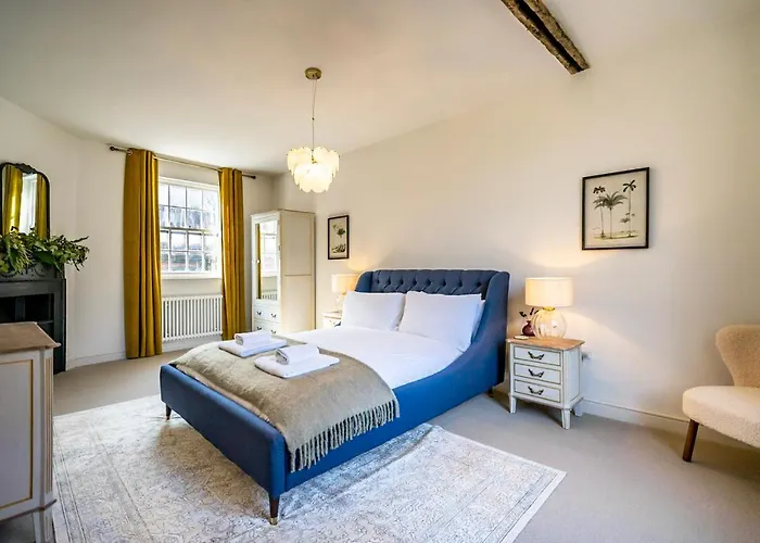 5 Precentors Court Holiday home *