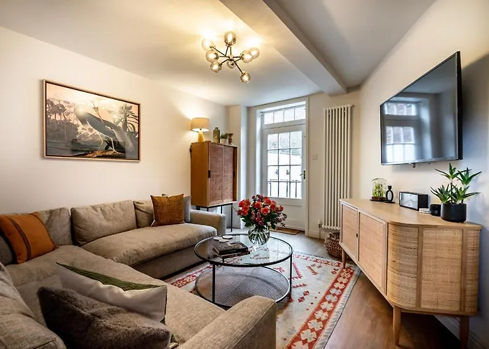 Holiday home 5 Precentors Court *