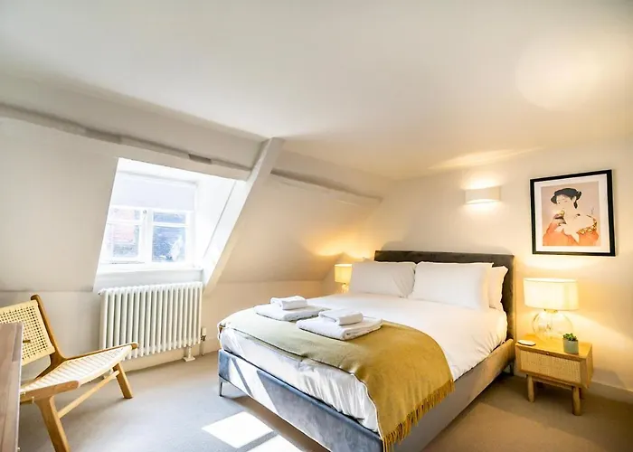 5 Precentors Court Holiday home *