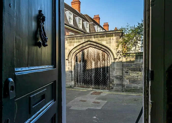 5 Precentors Court Holiday home